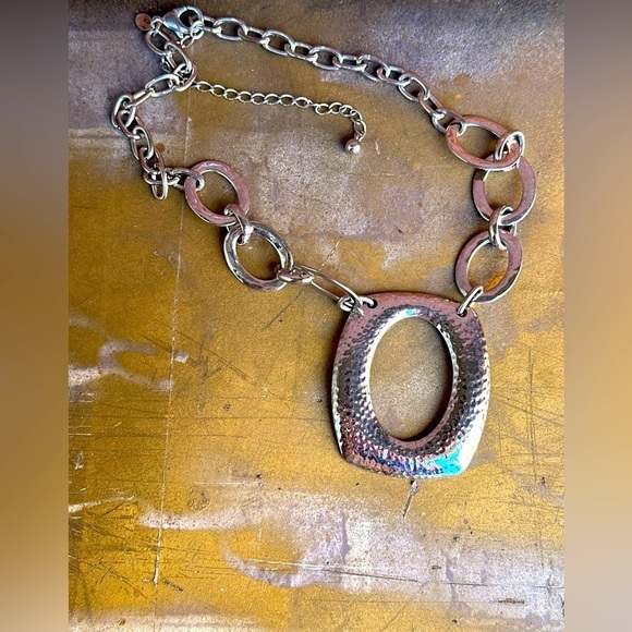 Chico’s Silvertone Textured Pendant Necklace Statement Chain Link 0678 P - Picture 2 of 11